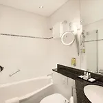 فندق Doubletree By Hilton Schweizerhof 4*