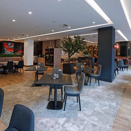 汉诺威皇冠假日酒店 4*