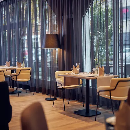 Doubletree By Hilton Schweizerhof Отель 4*