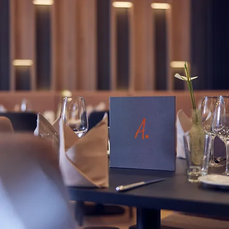 Doubletree By Hilton Schweizerhof Hotel Hanóver