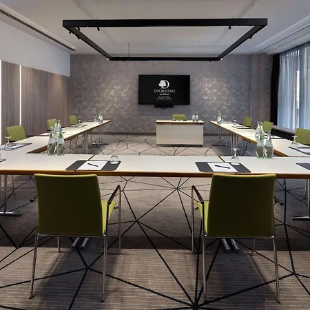 Otel Doubletree By Hilton Schweizerhof Hannover