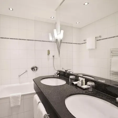 Doubletree By Hilton Schweizerhof 4* Hannover