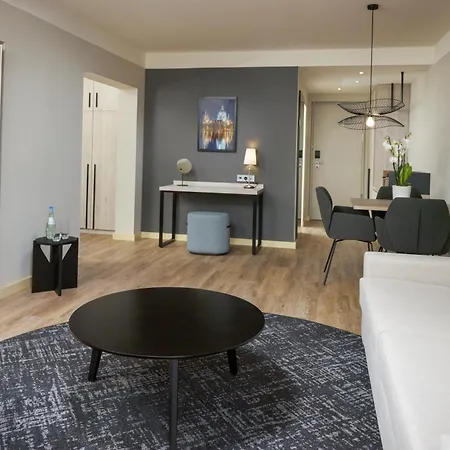 Hotel Doubletree By Hilton Schweizerhof 4*