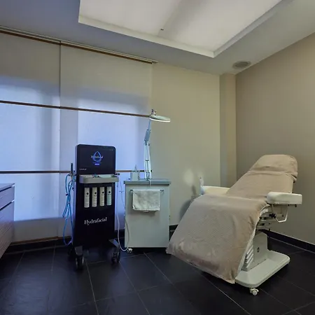 Hotel Doubletree By Hilton Schweizerhof 4*