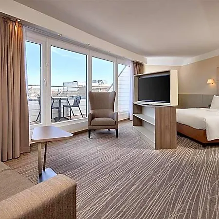 Doubletree By Hilton Schweizerhof 4*
