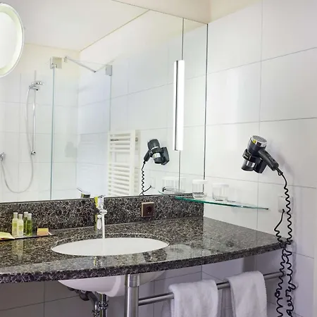 Doubletree By Hilton Schweizerhof 4*