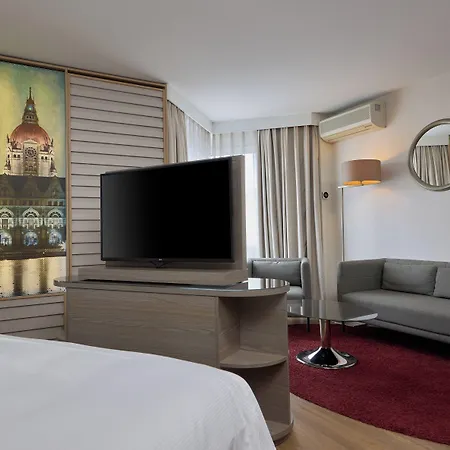 מלון Doubletree By Hilton Schweizerhof