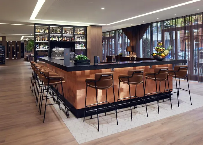 Отель Doubletree By Hilton Schweizerhof 4*