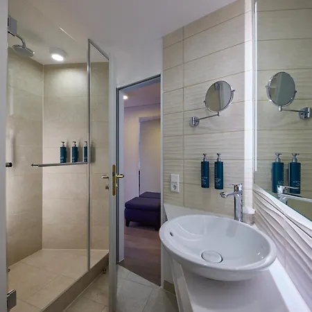 Doubletree By Hilton Schweizerhof